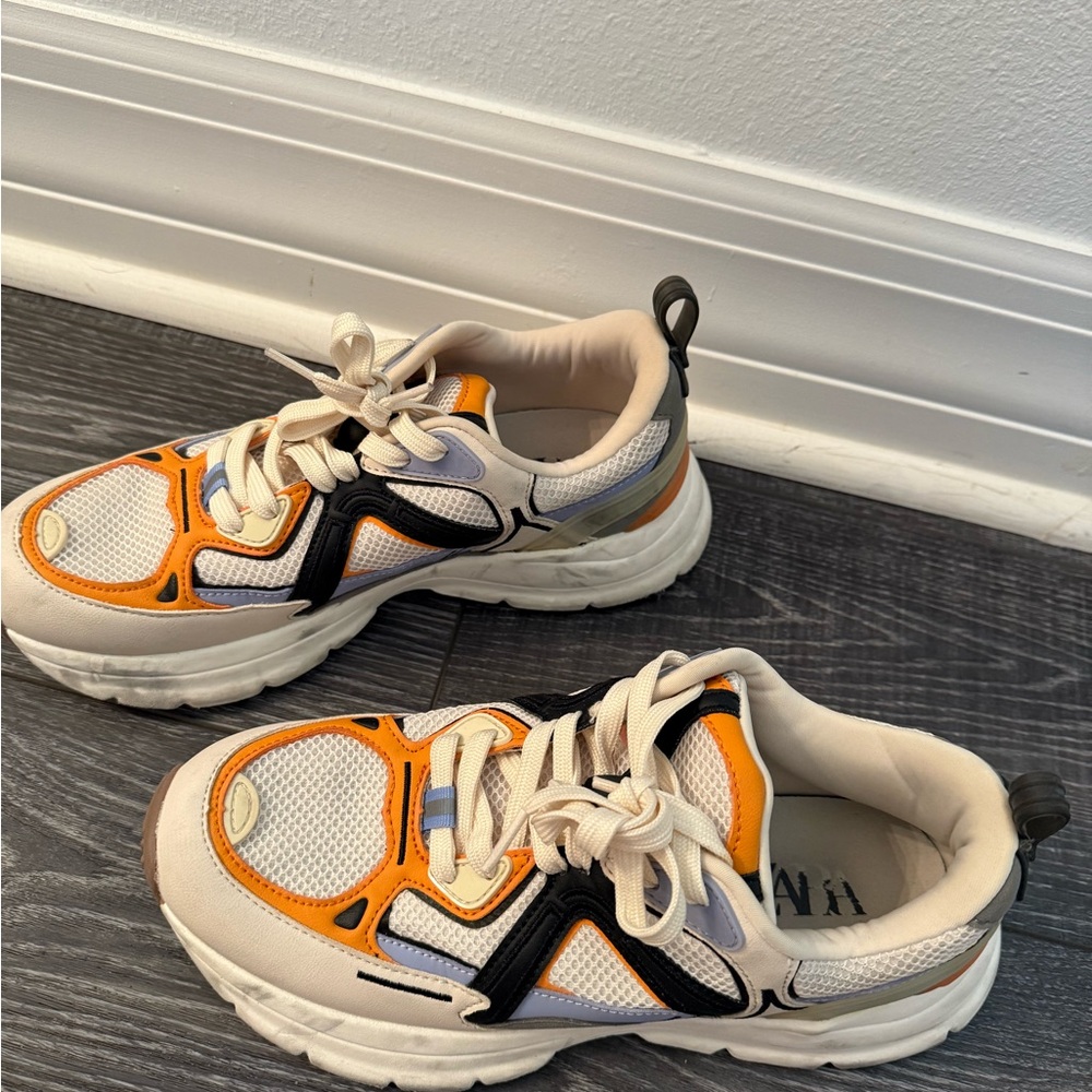 Zara Women’s Sneakers